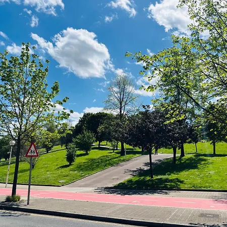 La Vieja Arena Wifi בית אירוח בילבאו